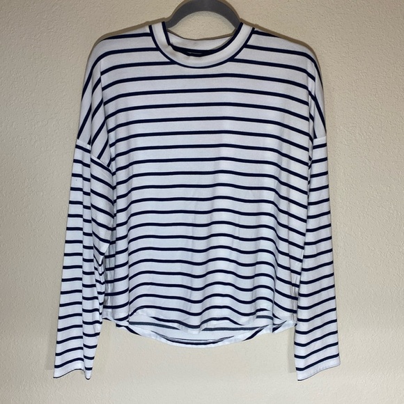 Madewell Tops - Madewell Women's striped top, White/Navy blue, Long Sleeve, Size large